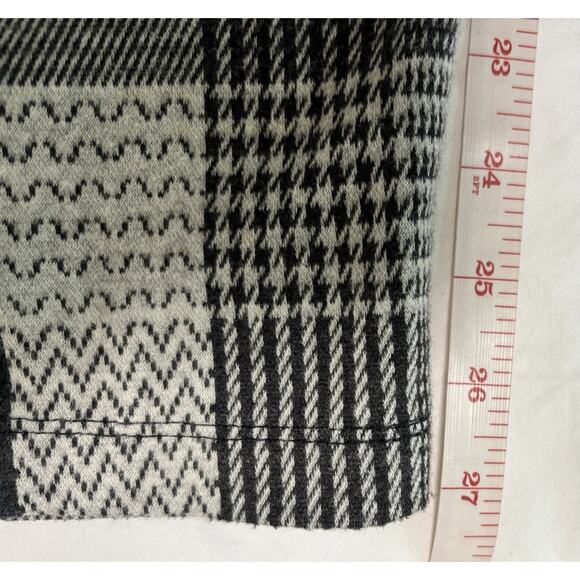 Lands’ End Women’s Size L Sport Knit Straight Leg Pull-On Gray Plaid Pants - Picture 9 of 9